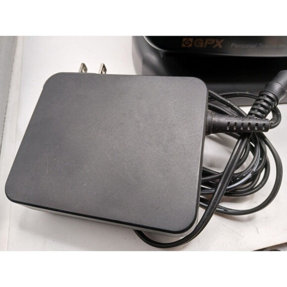 Vintage GPX Portable 5 Inch B/W CRT Retro Gaming TV & AM/FM Radio Works Great - Picture 4 of 16